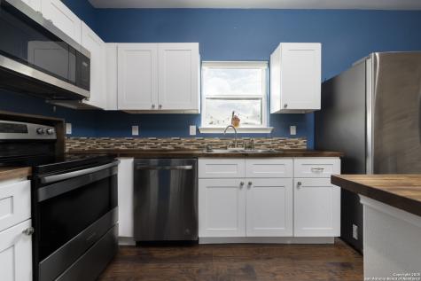 421 Cimarron Spring Branch TX 78070