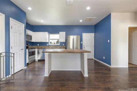 421 Cimarron Spring Branch TX 78070