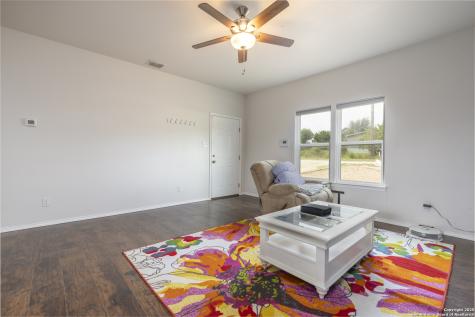421 Cimarron Spring Branch TX 78070
