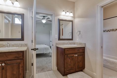 14562 Iron Horse Way Helotes TX 78023