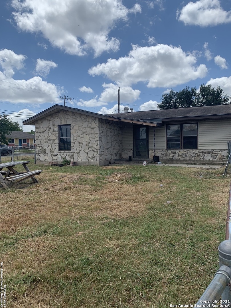 302 Cable Drive San Antonio TX 78227