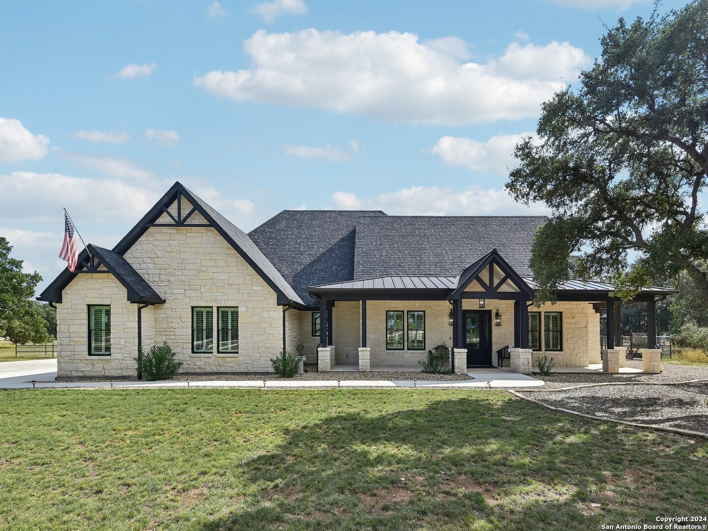 340 Appaloosa Hollow Bandera TX 78003