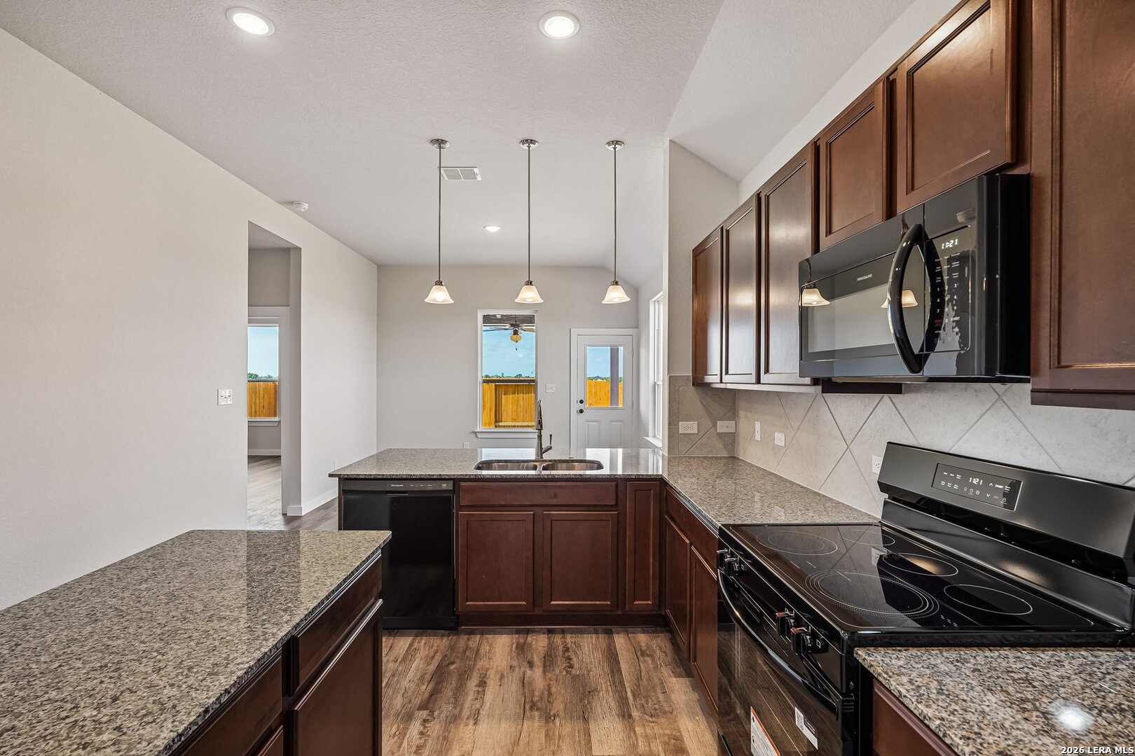 8640 Merlin Cove San Antonio TX 78222