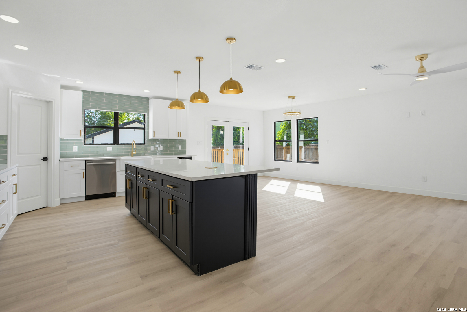 146 Larchmont San Antonio TX 78209
