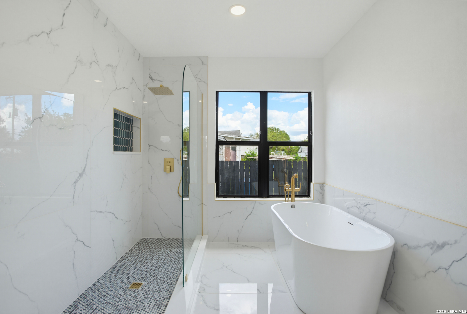 146 Larchmont San Antonio TX 78209