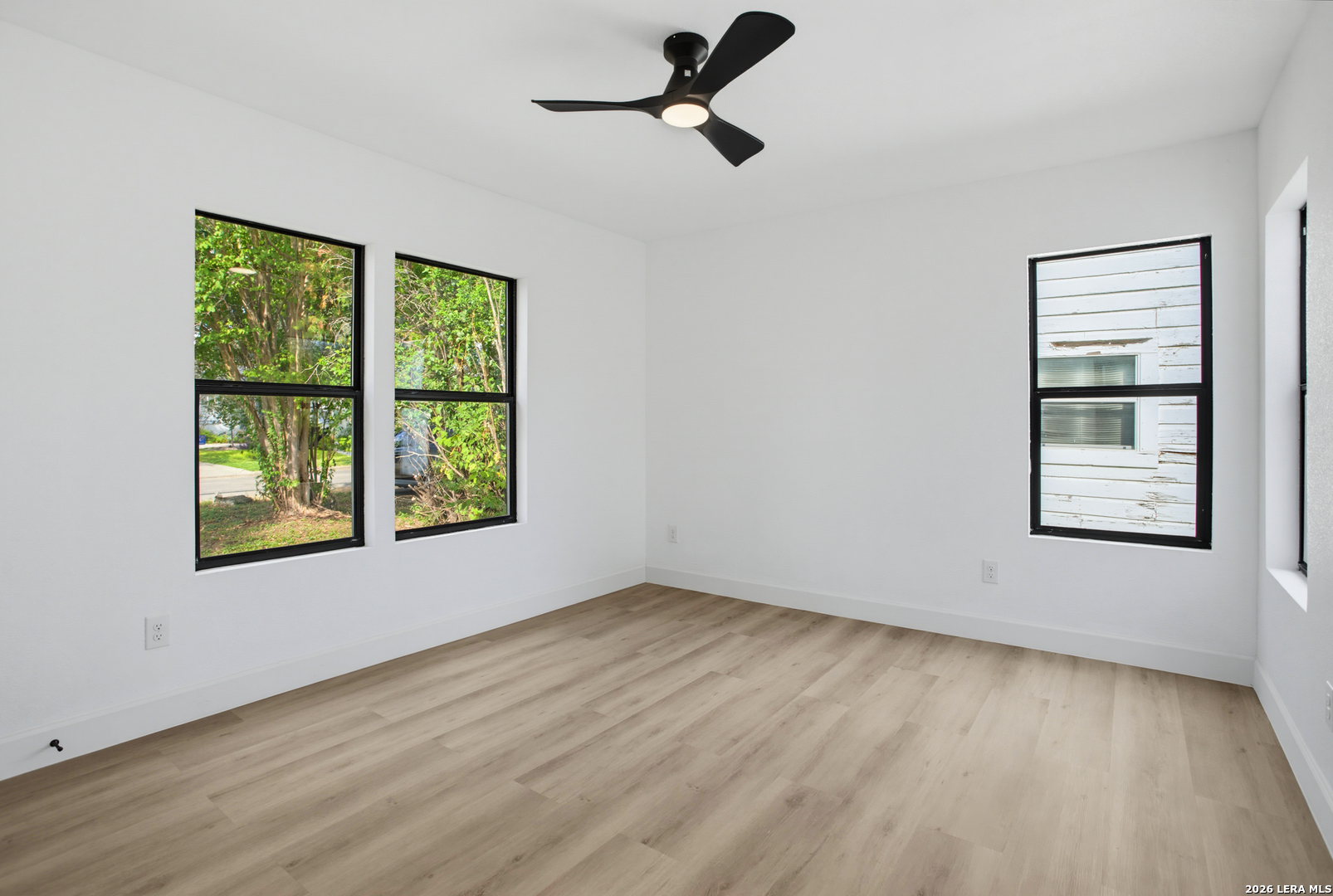 146 Larchmont San Antonio TX 78209