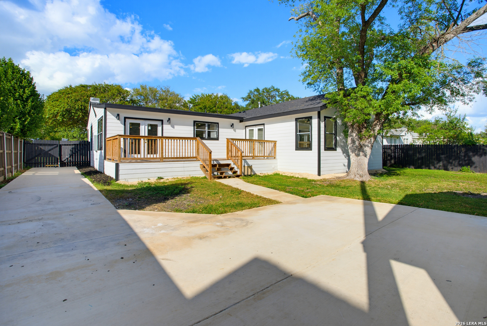 146 Larchmont San Antonio TX 78209