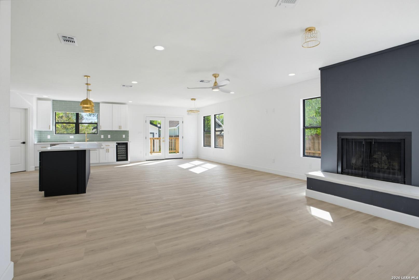 146 Larchmont San Antonio TX 78209