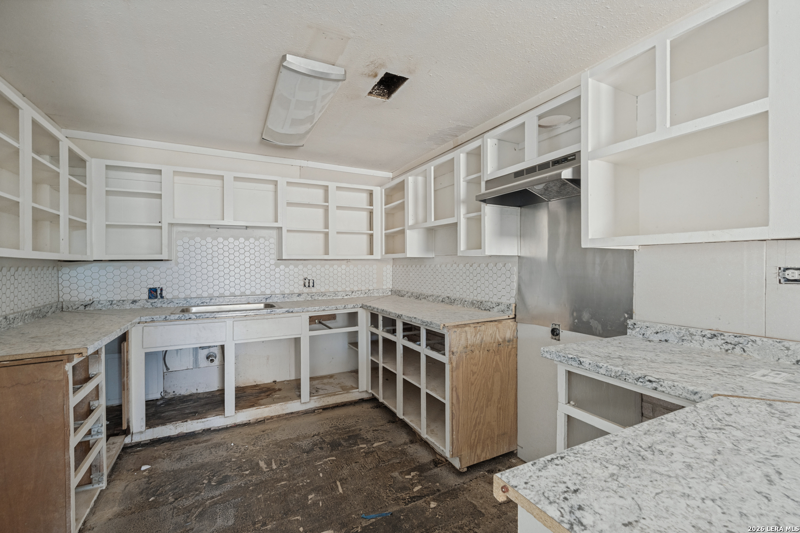 888 Canyon Bend Canyon Lake TX 78133