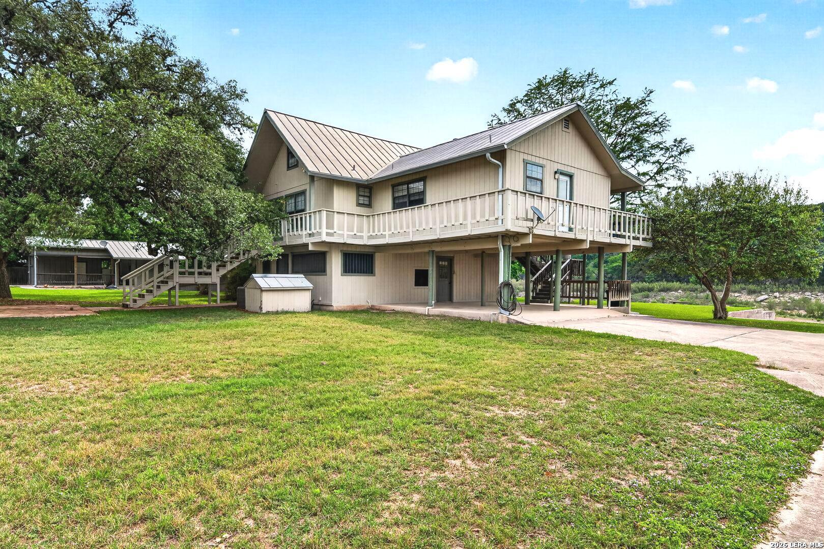199 Lakeshore Drive S Bandera TX 78003