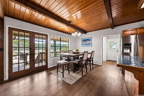 199 Lakeshore Drive S Bandera TX 78003