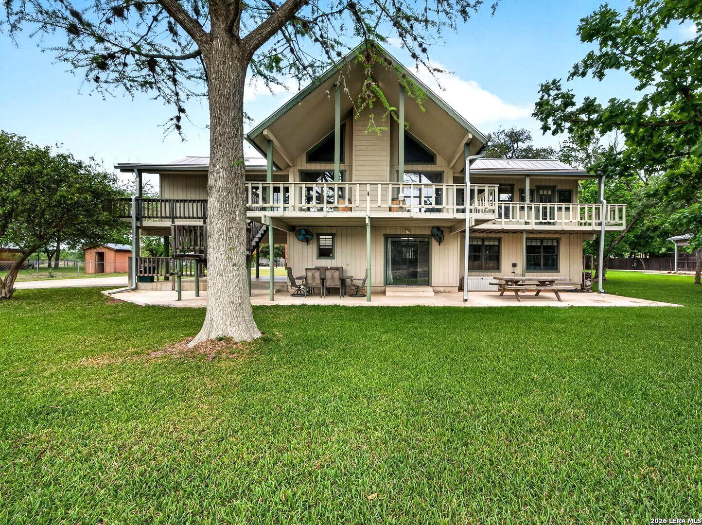 199 Lakeshore Drive S Bandera TX 78003