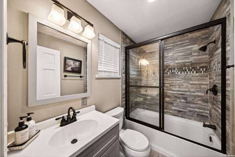 199 Lakeshore Drive S Bandera TX 78003