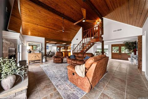199 Lakeshore Drive S Bandera TX 78003