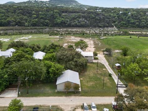 199 Lakeshore Drive S Bandera TX 78003
