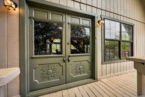 199 Lakeshore Drive S Bandera TX 78003