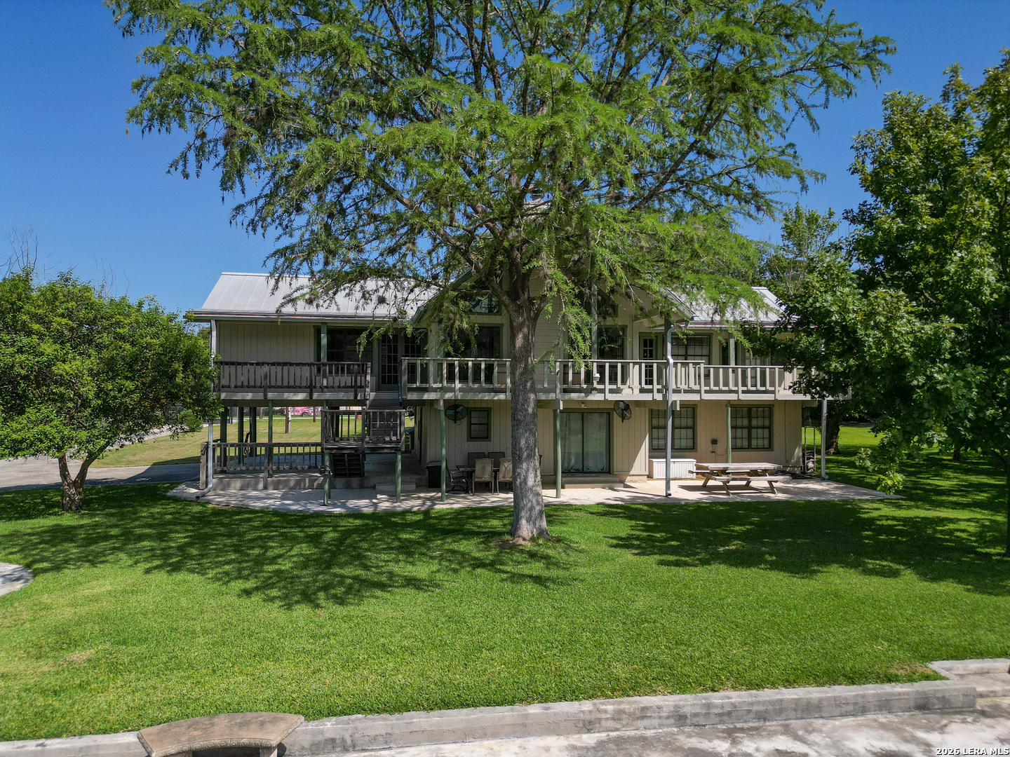 199 Lakeshore Drive S Bandera TX 78003