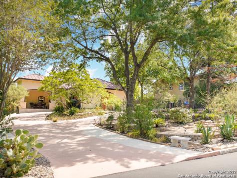 218 Blakeley Drive San Antonio TX 78209