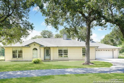 416 Cimarron Drive Floresville TX 78114