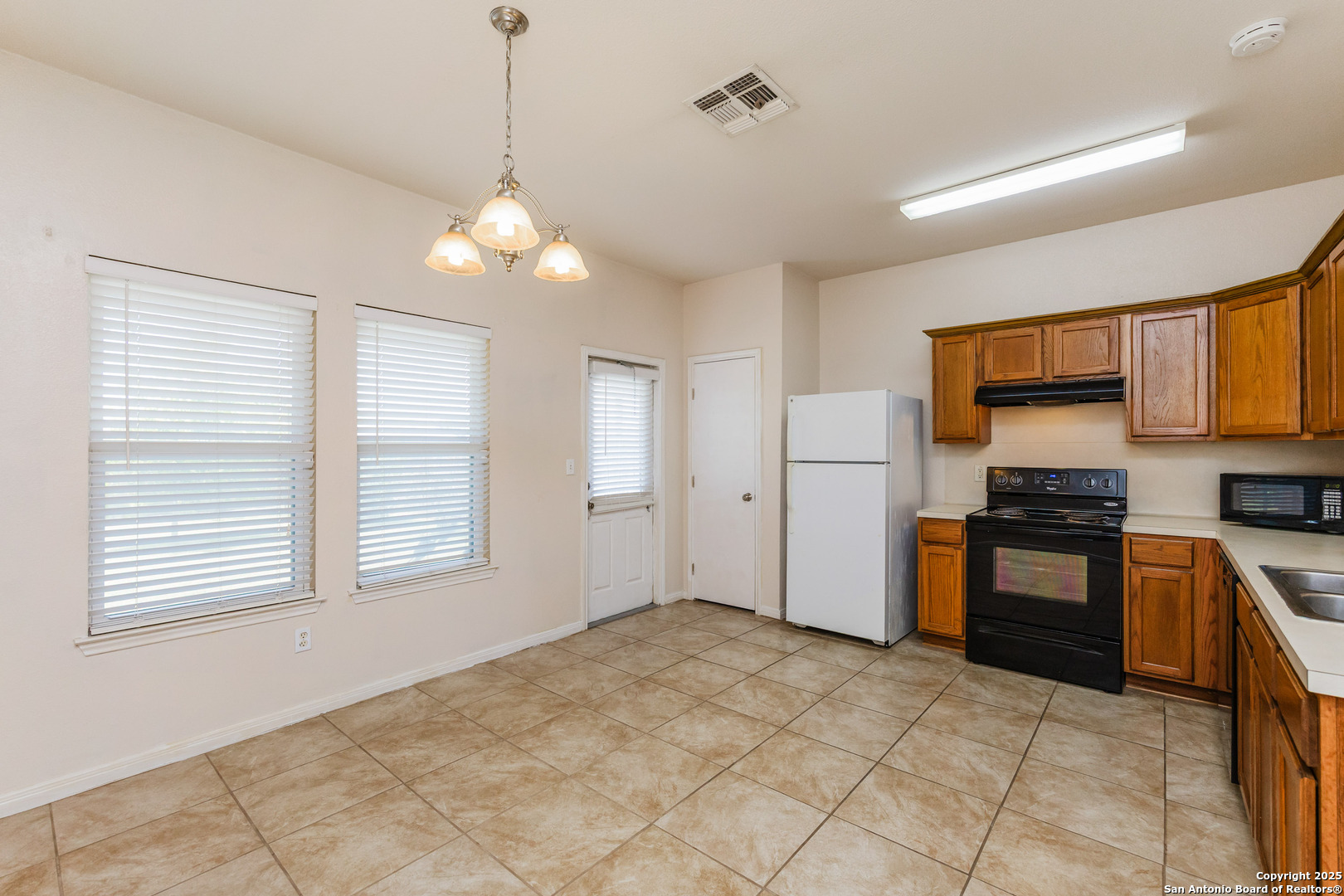 8009 Ventoso Street Corpus Christi TX 78414