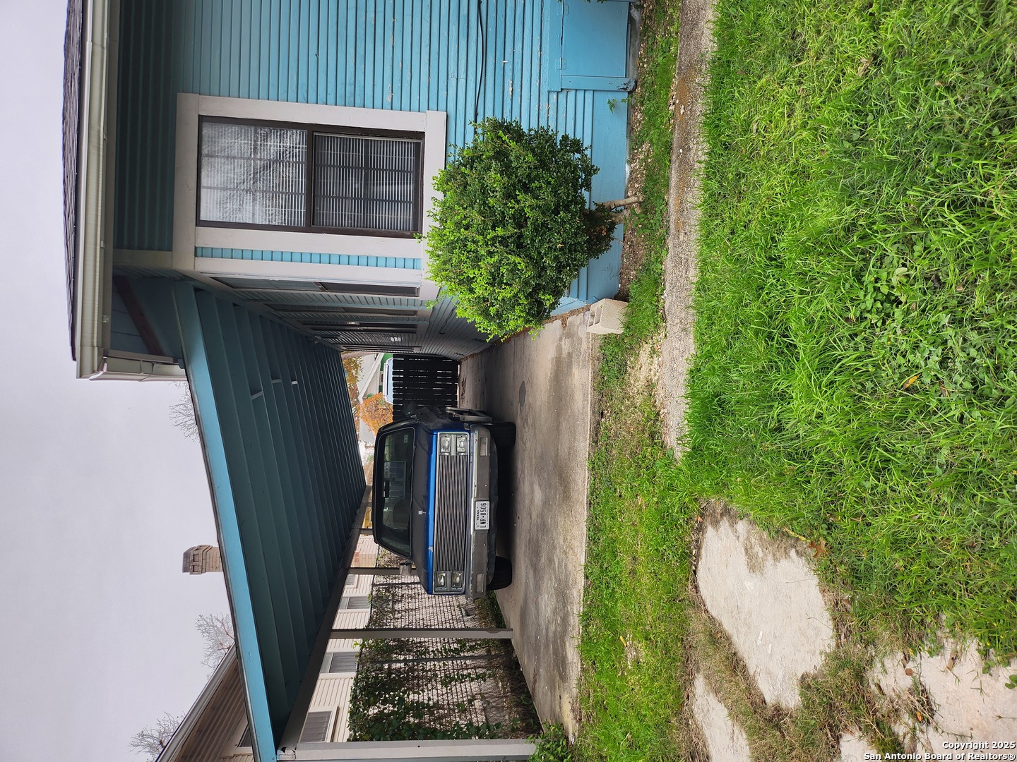 1137 W Magnolia San Antonio TX 78201