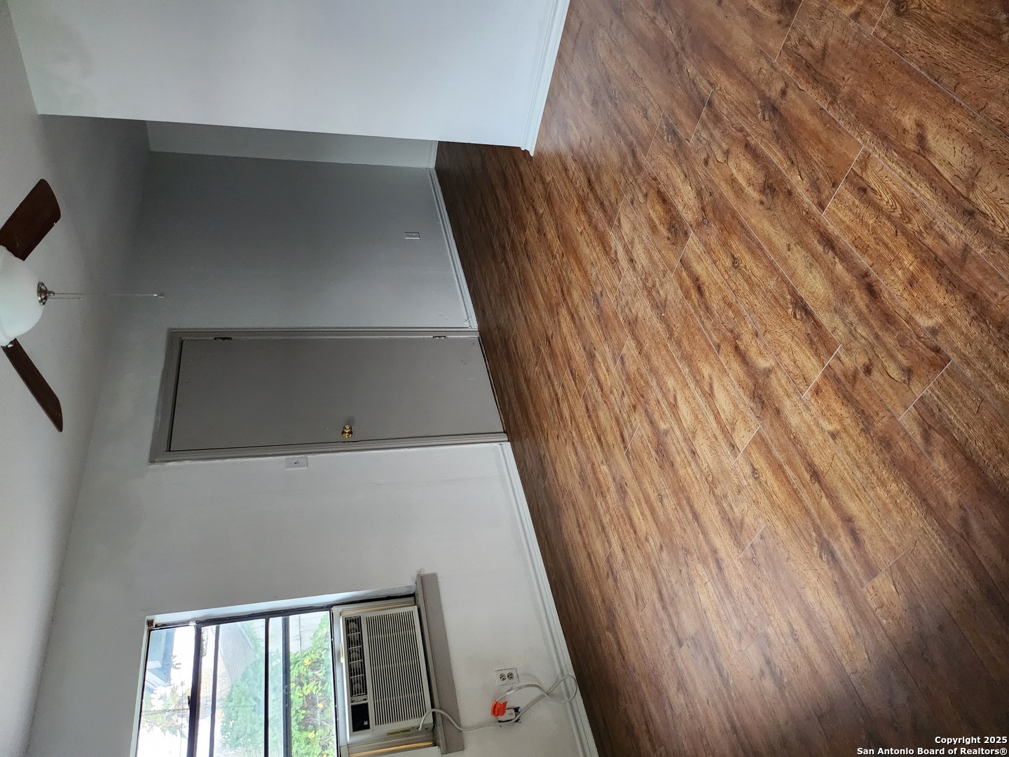 1137 W Magnolia San Antonio TX 78201