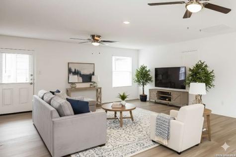 10415 Mcclintock Converse TX 78109