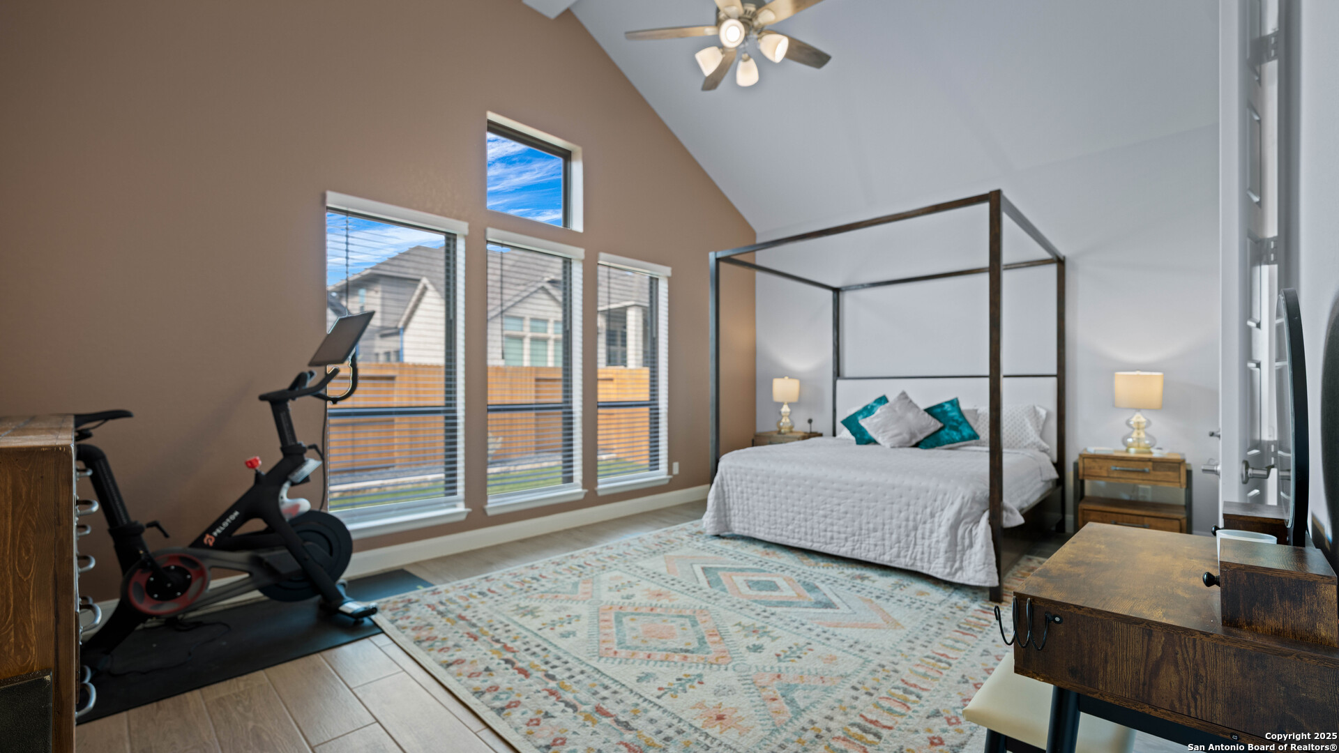 1925 Luna New Braunfels TX 78132