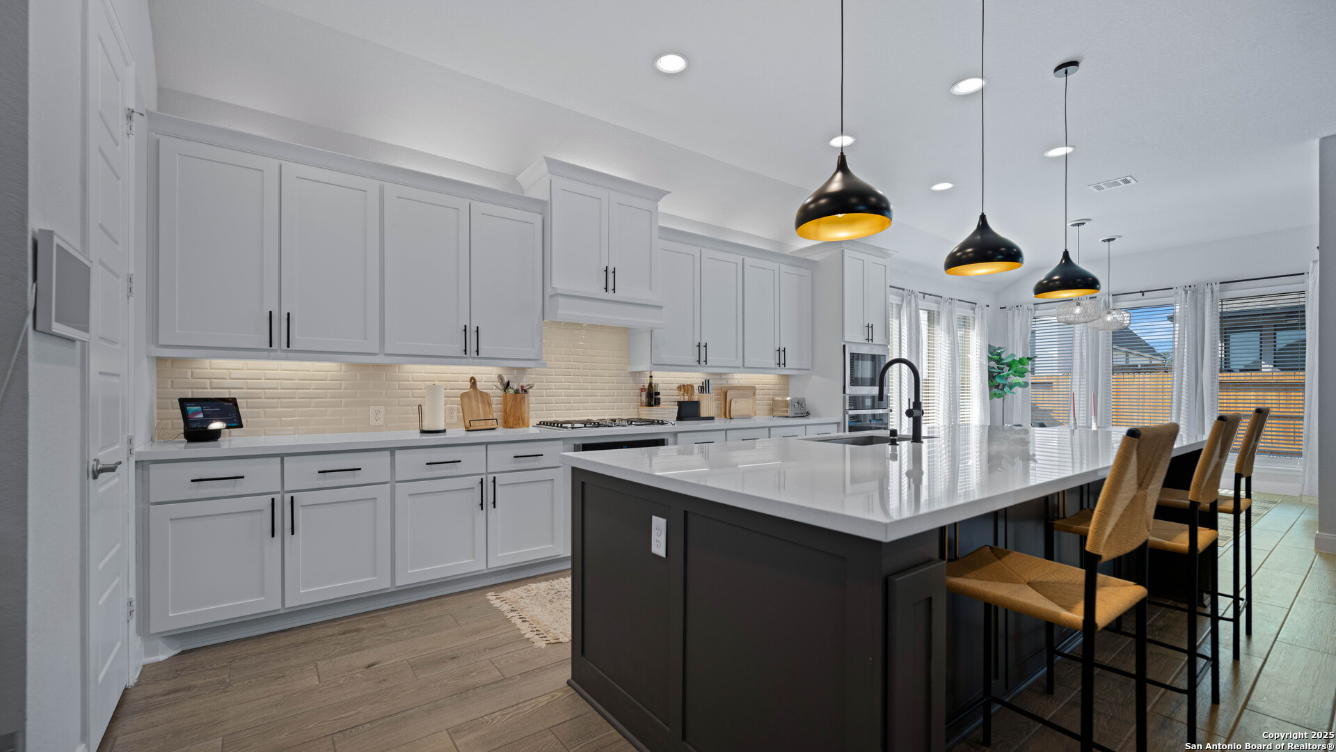 1925 Luna New Braunfels TX 78132