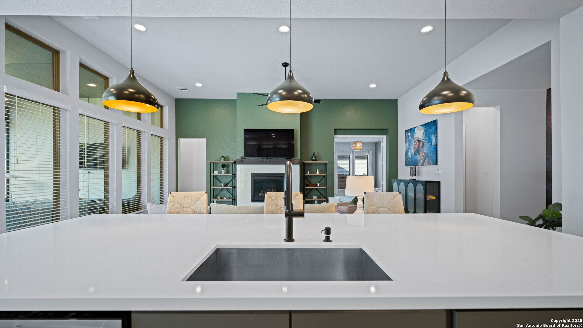1925 Luna New Braunfels TX 78132