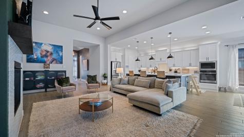 1925 Luna New Braunfels TX 78132