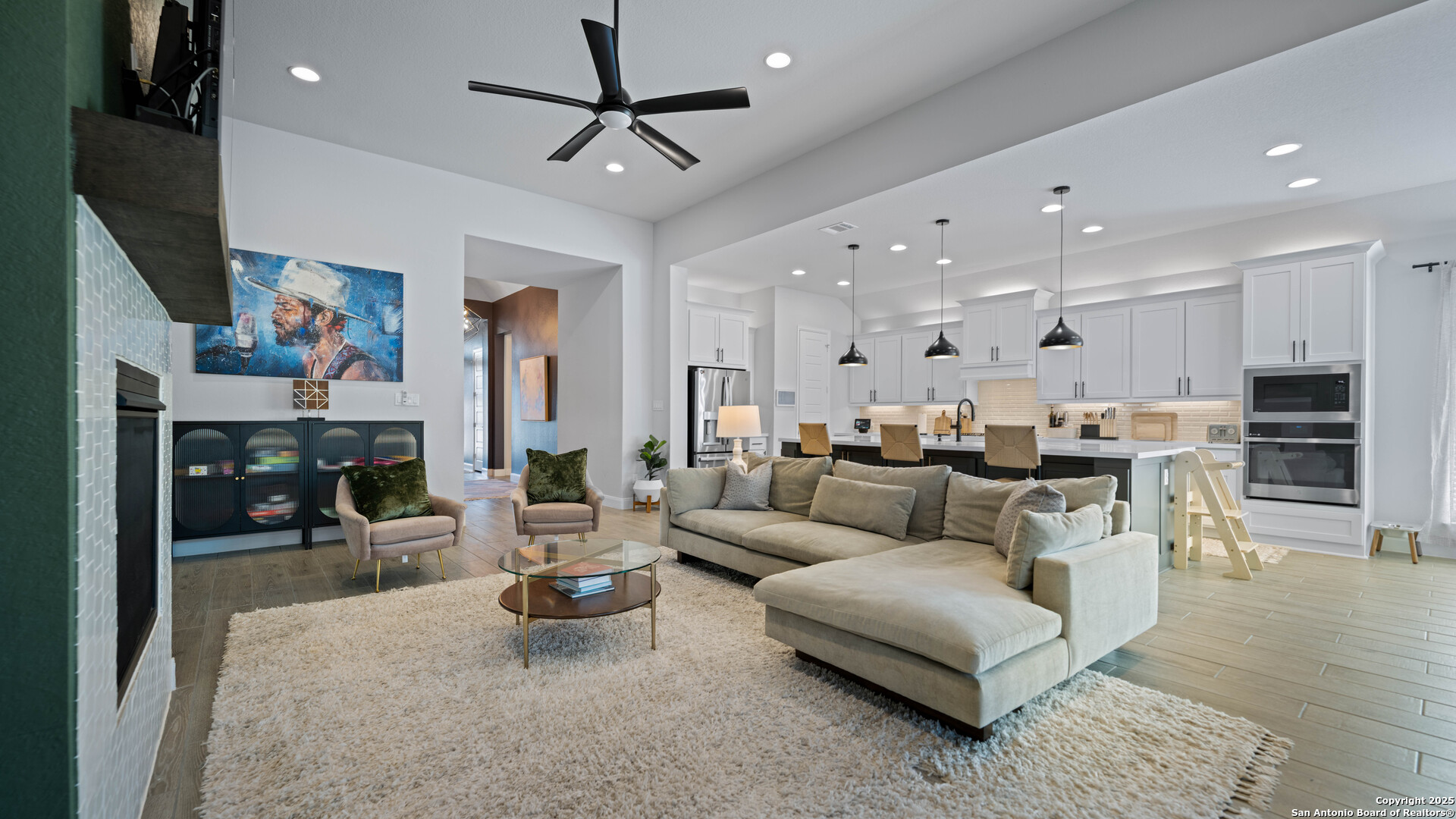 1925 Luna New Braunfels TX 78132