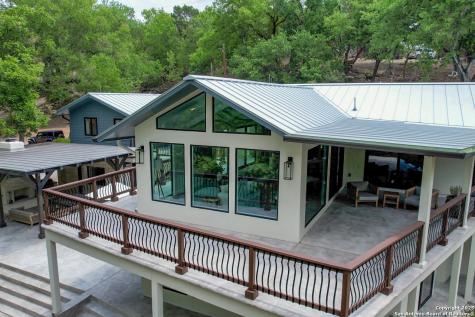 2865 Edgegrove Canyon Lake TX 78133