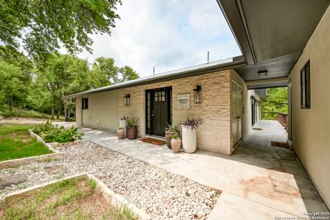 2865 Edgegrove Canyon Lake TX 78133