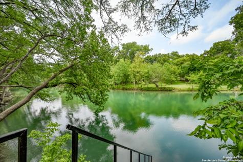 2865 Edgegrove Canyon Lake TX 78133