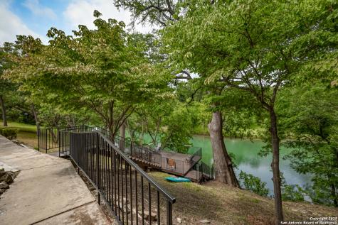 2865 Edgegrove Canyon Lake TX 78133