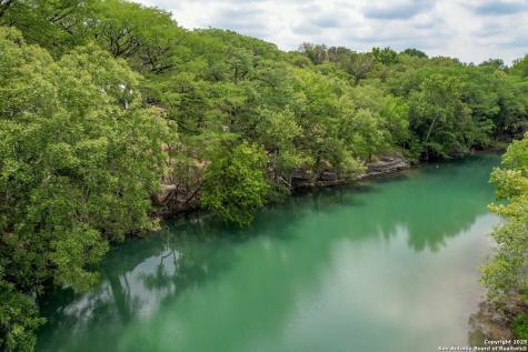 2865 Edgegrove Canyon Lake TX 78133