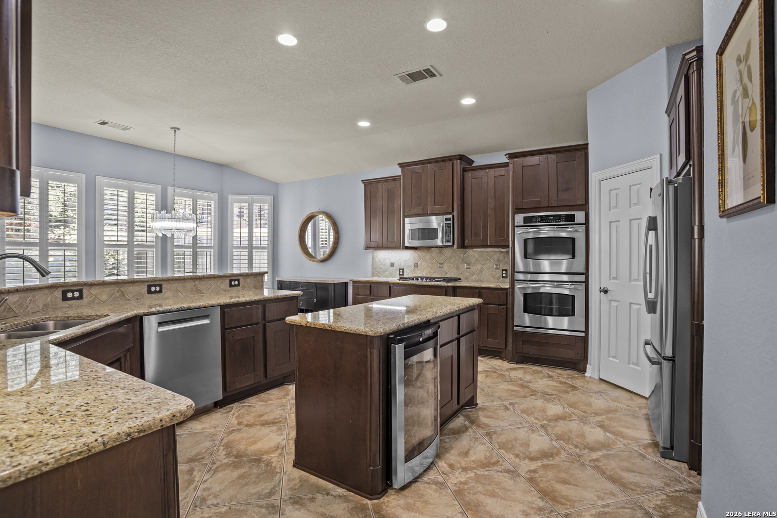 1207 Via Belcanto San Antonio TX 78260