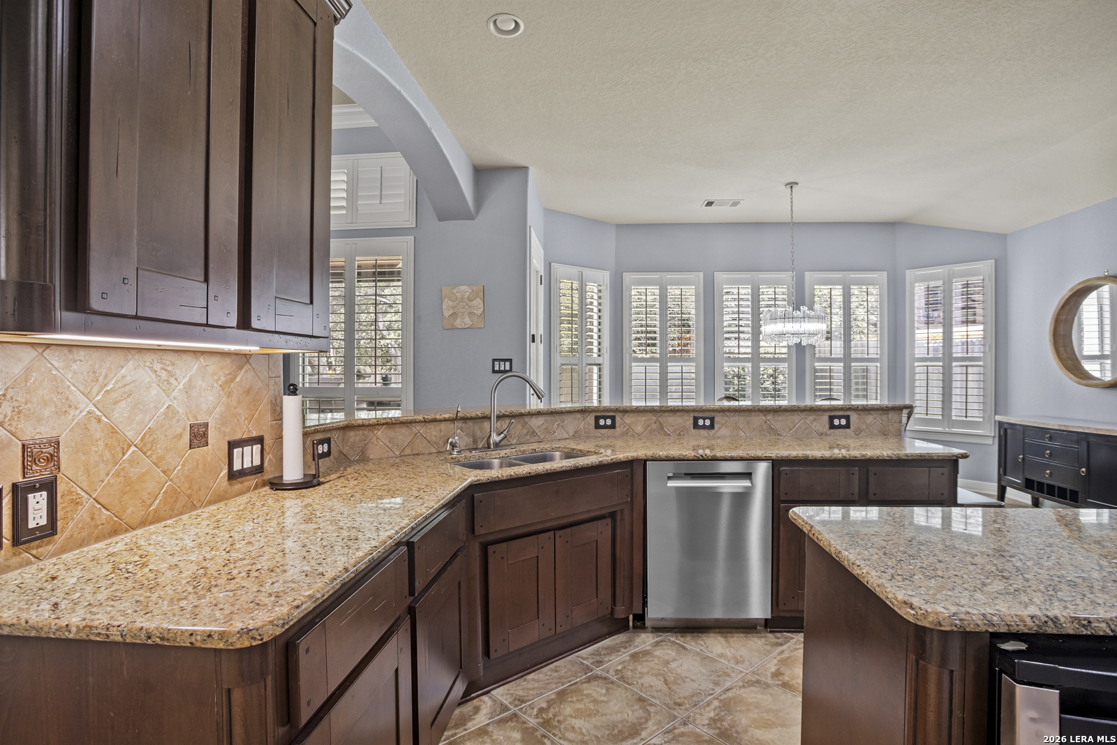 1207 Via Belcanto San Antonio TX 78260