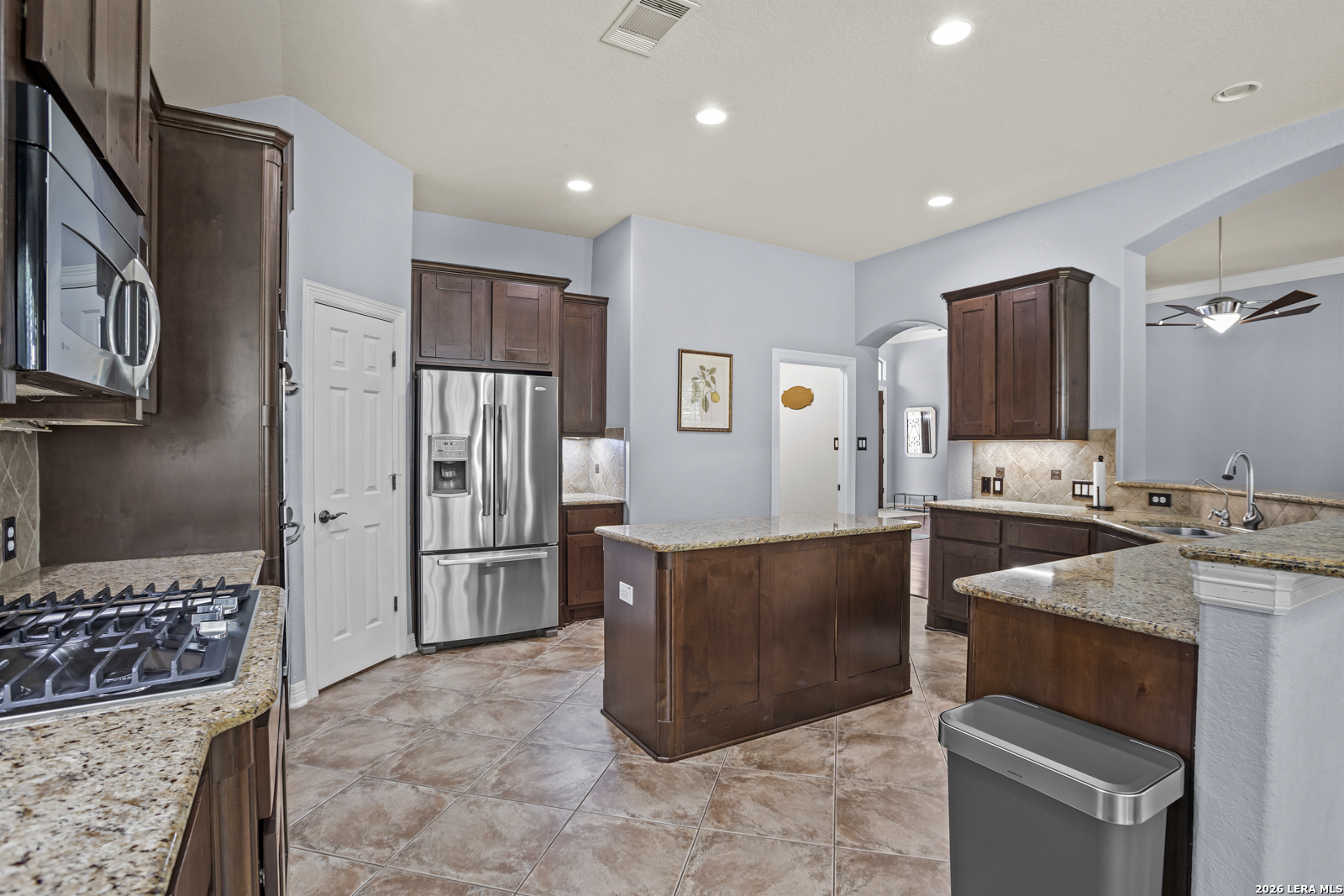 1207 Via Belcanto San Antonio TX 78260