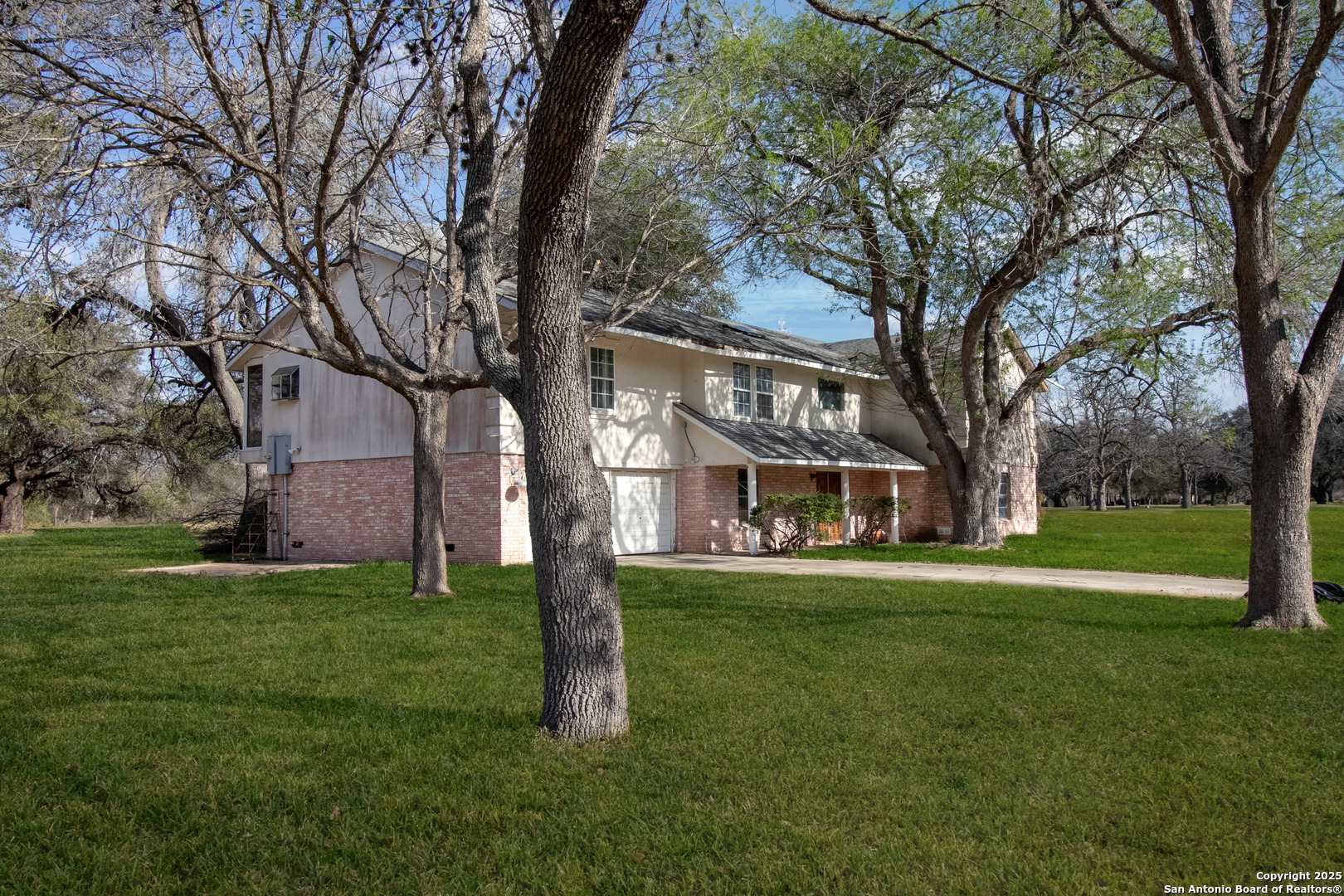 7 Glen Cove Drive Seguin TX 78155