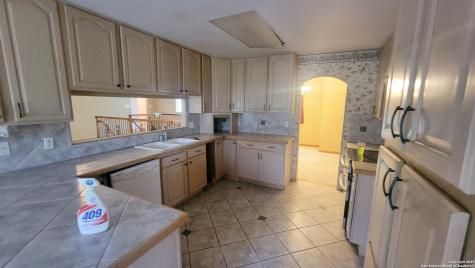 7 Glen Cove Drive Seguin TX 78155