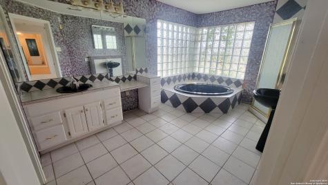 7 Glen Cove Drive Seguin TX 78155