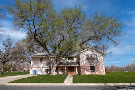 7 Glen Cove Drive Seguin TX 78155