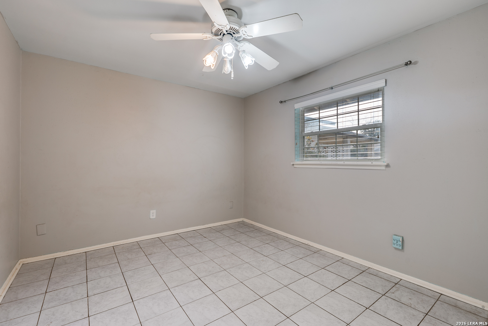 5527 Slattery San Antonio TX 78240