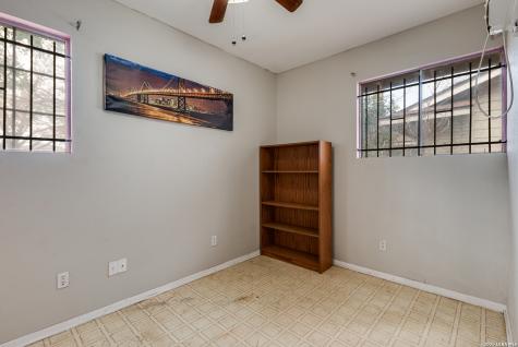 5527 Slattery San Antonio TX 78240
