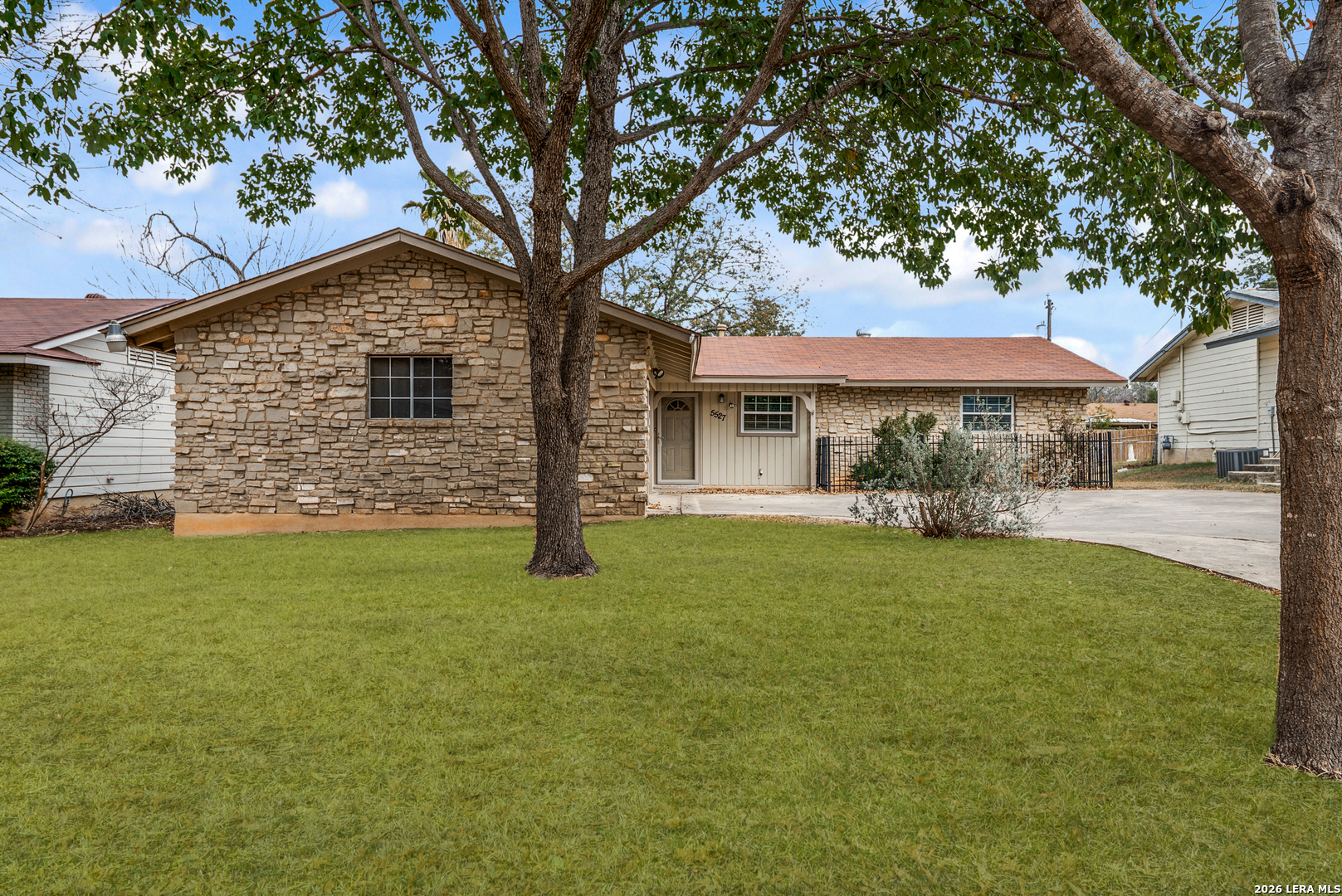 5527 Slattery San Antonio TX 78240