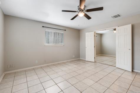 5527 Slattery San Antonio TX 78240