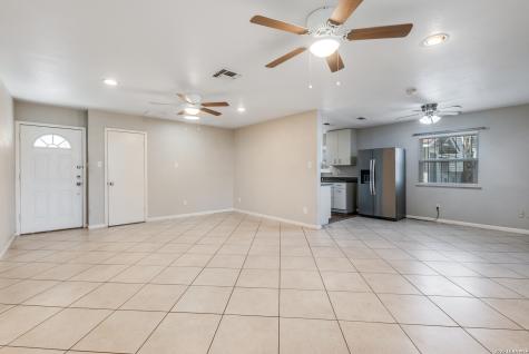 5527 Slattery San Antonio TX 78240