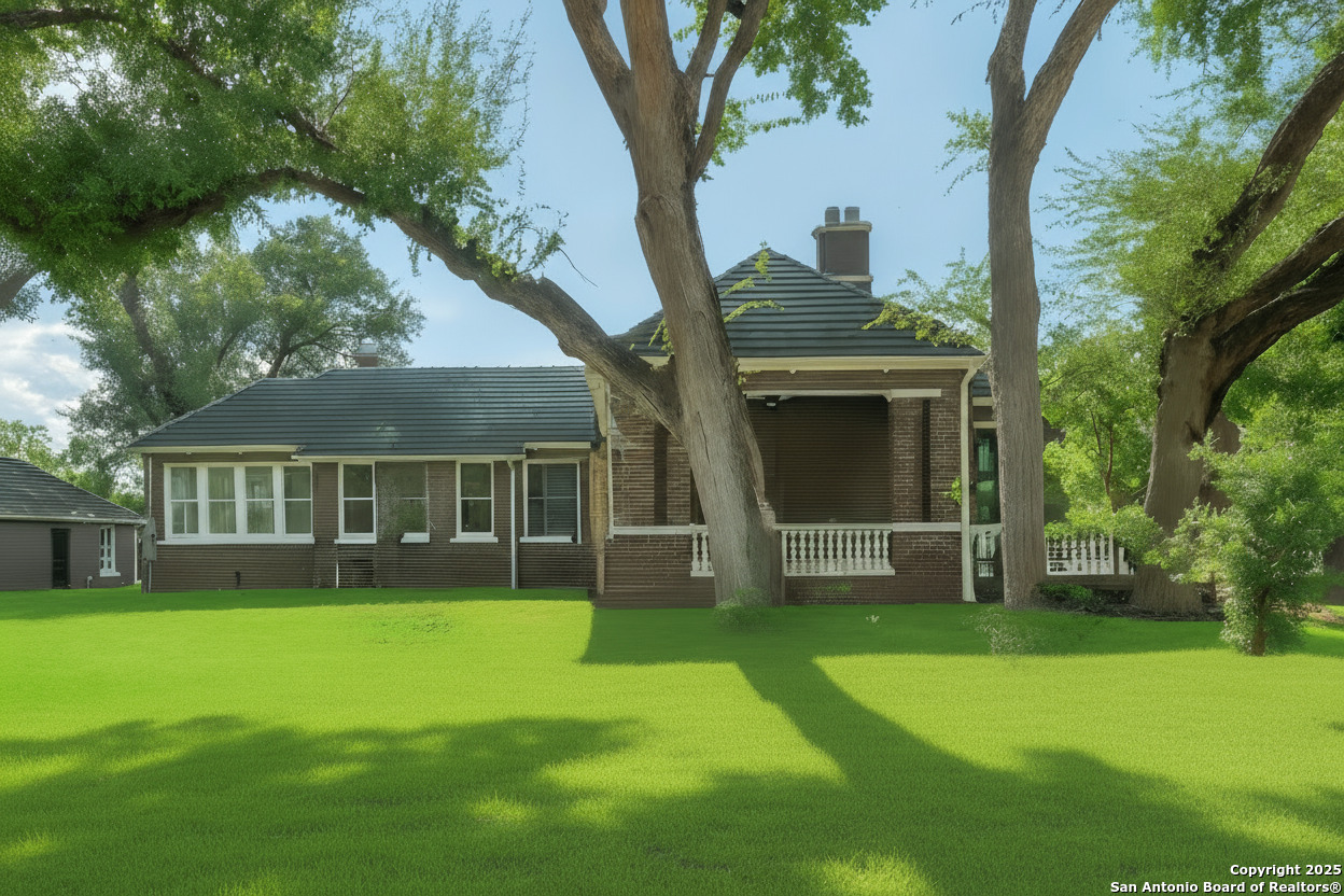 San Antonio TX, 148 E Elsmere